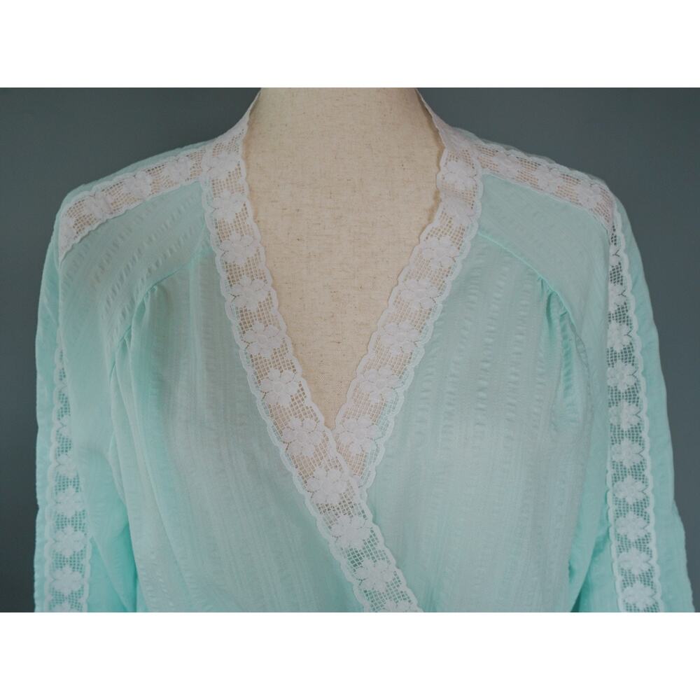 VTG Bonwit Teller Seersucker Lace Lingerie House Robe Nightgown Coquette Fairy - Picture 4 of 16